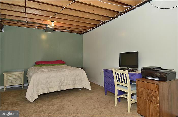 8811 Warfield Road Gaithersburg, MD 20882 - Photo 27 of 30 Lower Level Den
