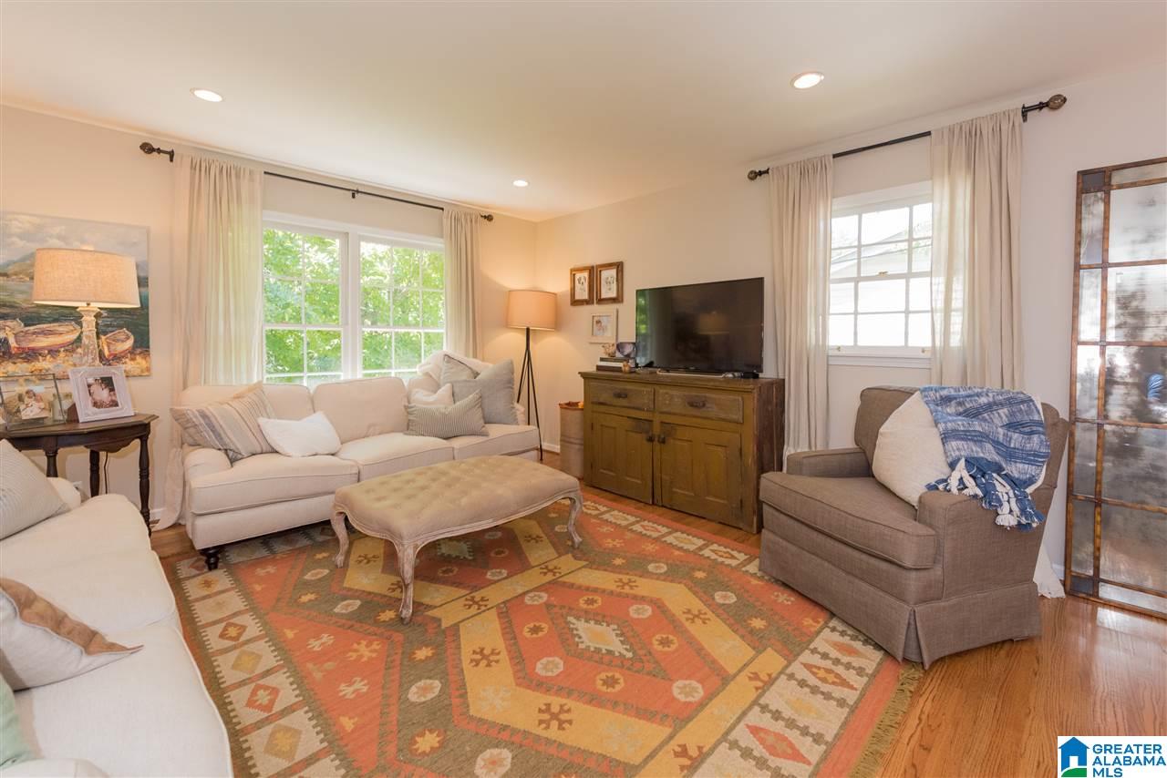 1528 Saulter Road Birmingham, AL 35209 - Photo 2 of 25