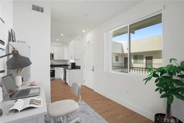 $2,665 | 8750 Sepulveda Boulevard, Unit 410, North Hills, CA 91343
