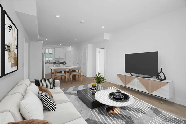 $2,665 | 8750 Sepulveda Boulevard, Unit 410, North Hills, CA 91343