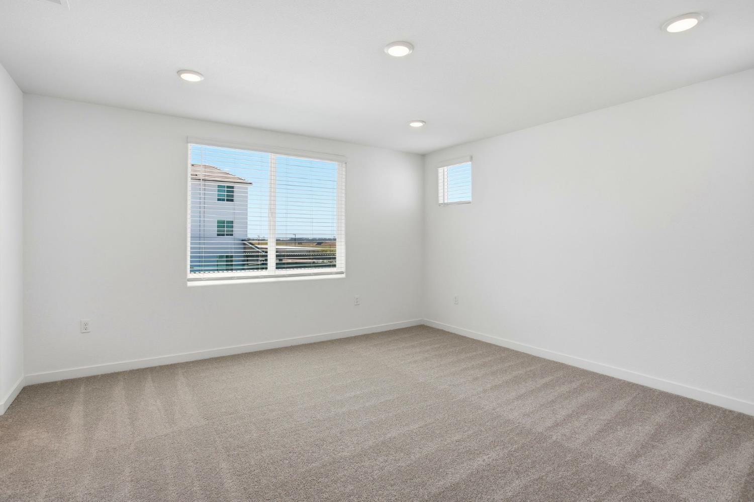 1235 Leonhardt Loop Lincoln, CA 95648 - Photo 6 of 12
