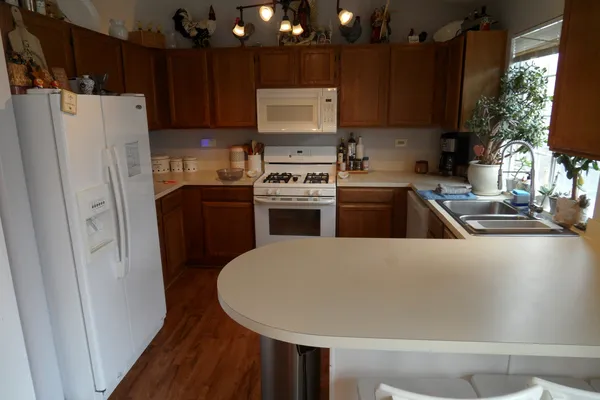 $354,900 | 1337 Eastwood Drive, Aurora, IL 60506