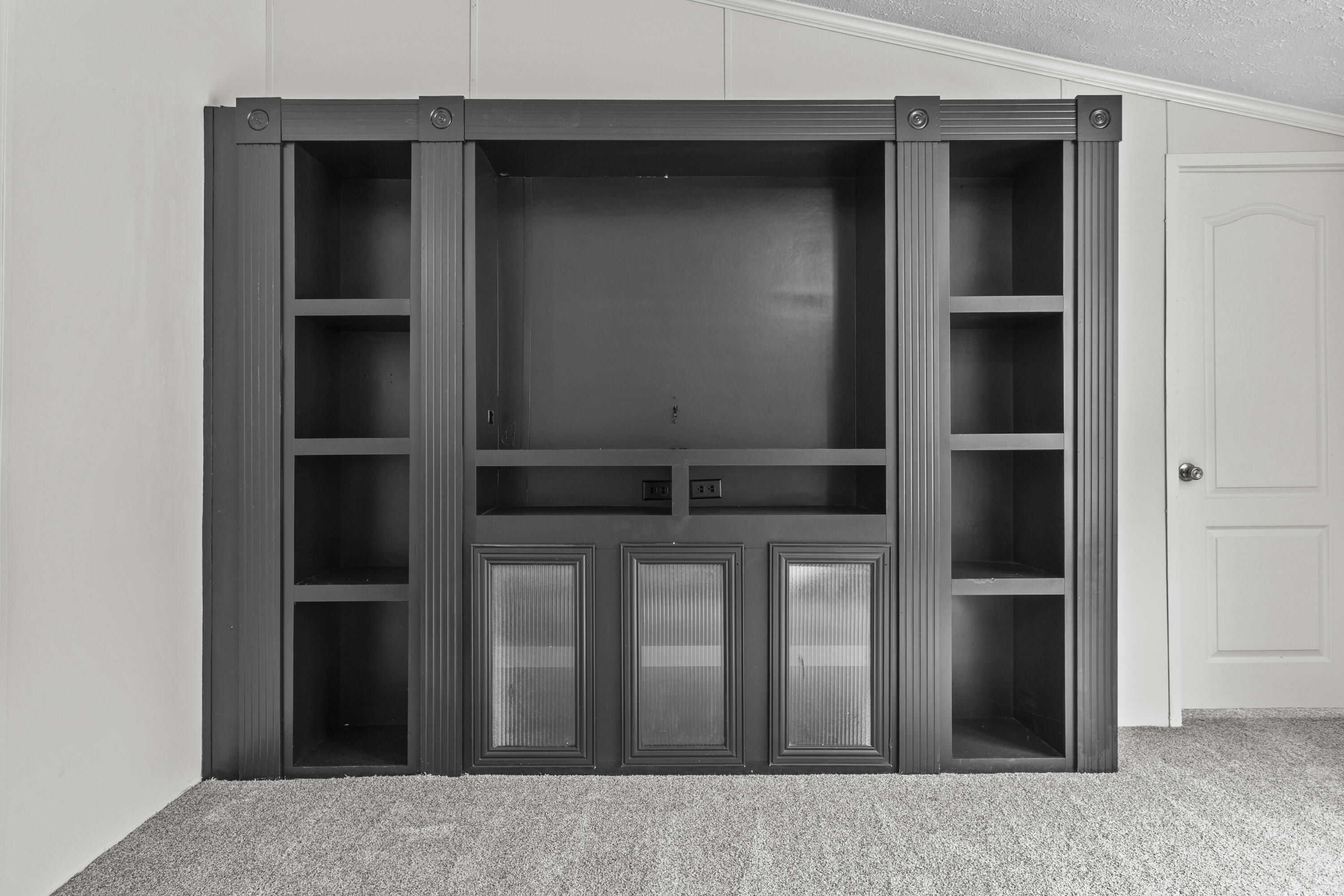 1074 Jones Road Clay City, KY 40312 - Photo 7 of 34 Entertainment Center