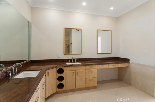 $3,575 | 5310 Zelzah Avenue, Encino, CA 91316