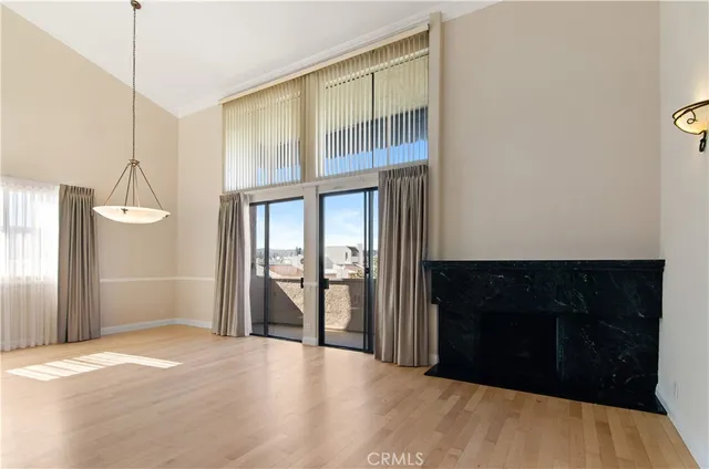 $3,575 | 5310 Zelzah Avenue, Encino, CA 91316