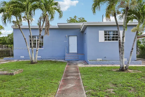 $2,700 | 1045 Northwest 115th Street, Miami, FL 33168