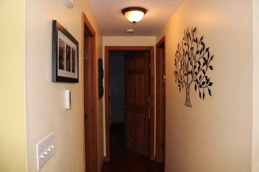 308 Rock Valley Road Holyoke, MA 01040 - Photo 11 of 22