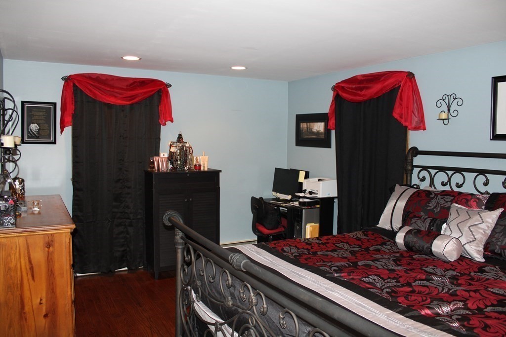 308 Rock Valley Road Holyoke, MA 01040 - Photo 14 of 22