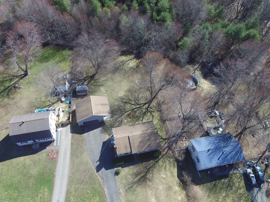 308 Rock Valley Road Holyoke, MA 01040 - Photo 4 of 22