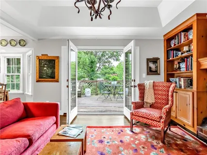 $385,000 | 409 East 108th Terrace, Kansas City, MO 64131