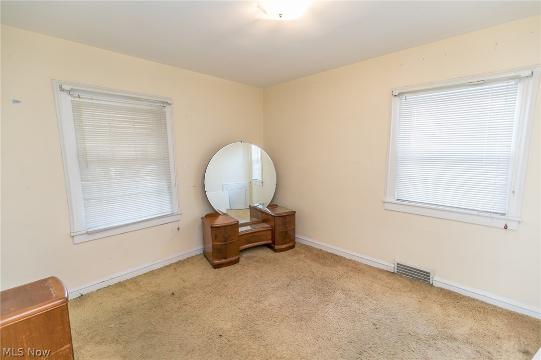 3686 Lindholm Road Cleveland, OH 44120 - Photo 6 of 24