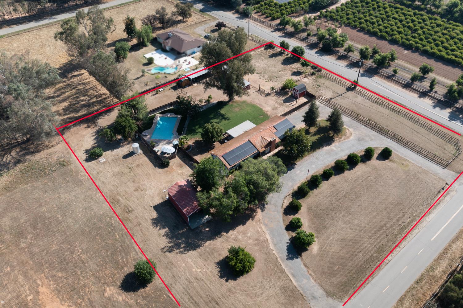 37715 Cloverleaf Avenue Madera, CA 93636 - Photo 2 of 55