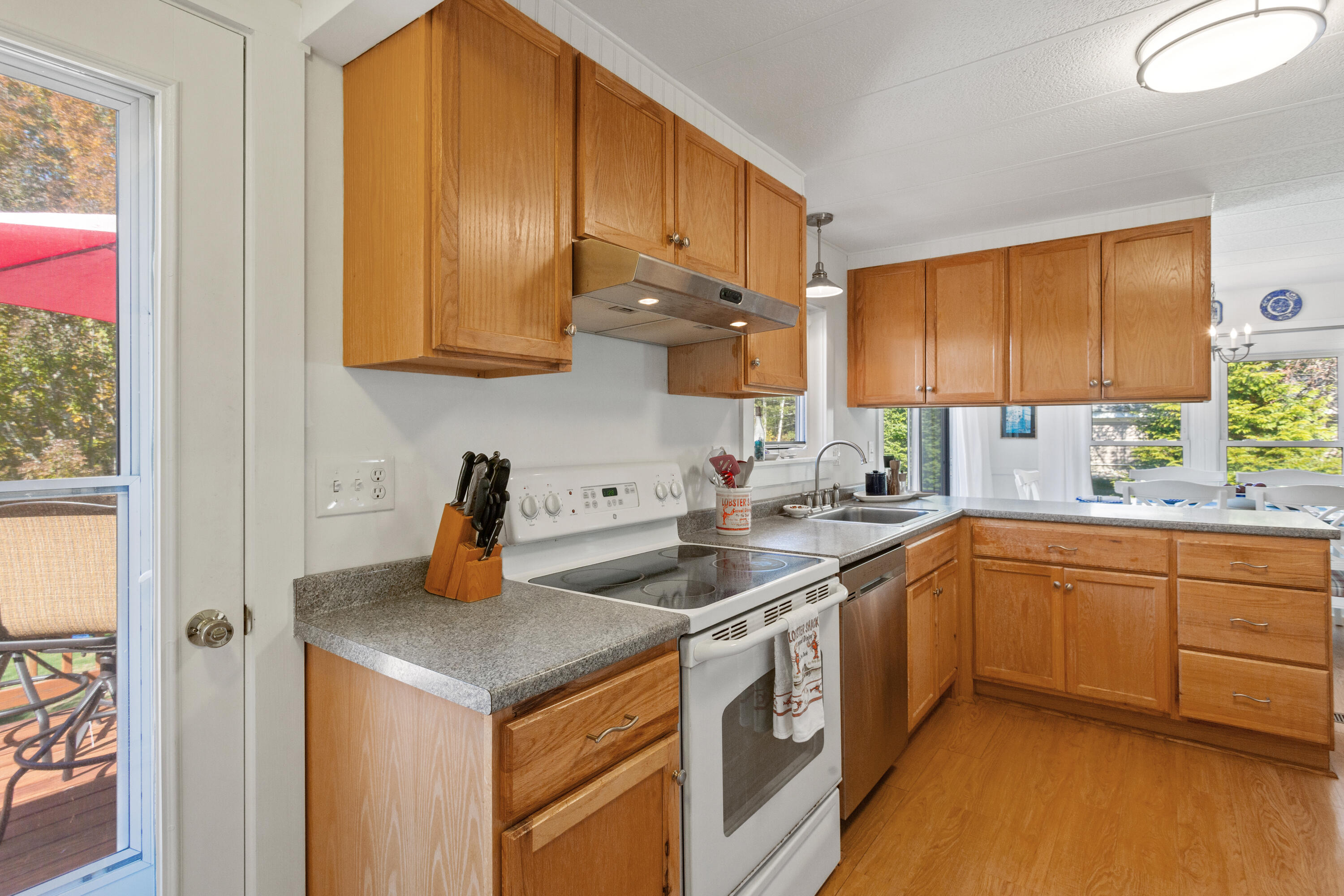 401 Ocean Point Road East Boothbay, ME 04544 - Photo 8 of 26 17-401OceanPointRd-EastBoothbay-KS