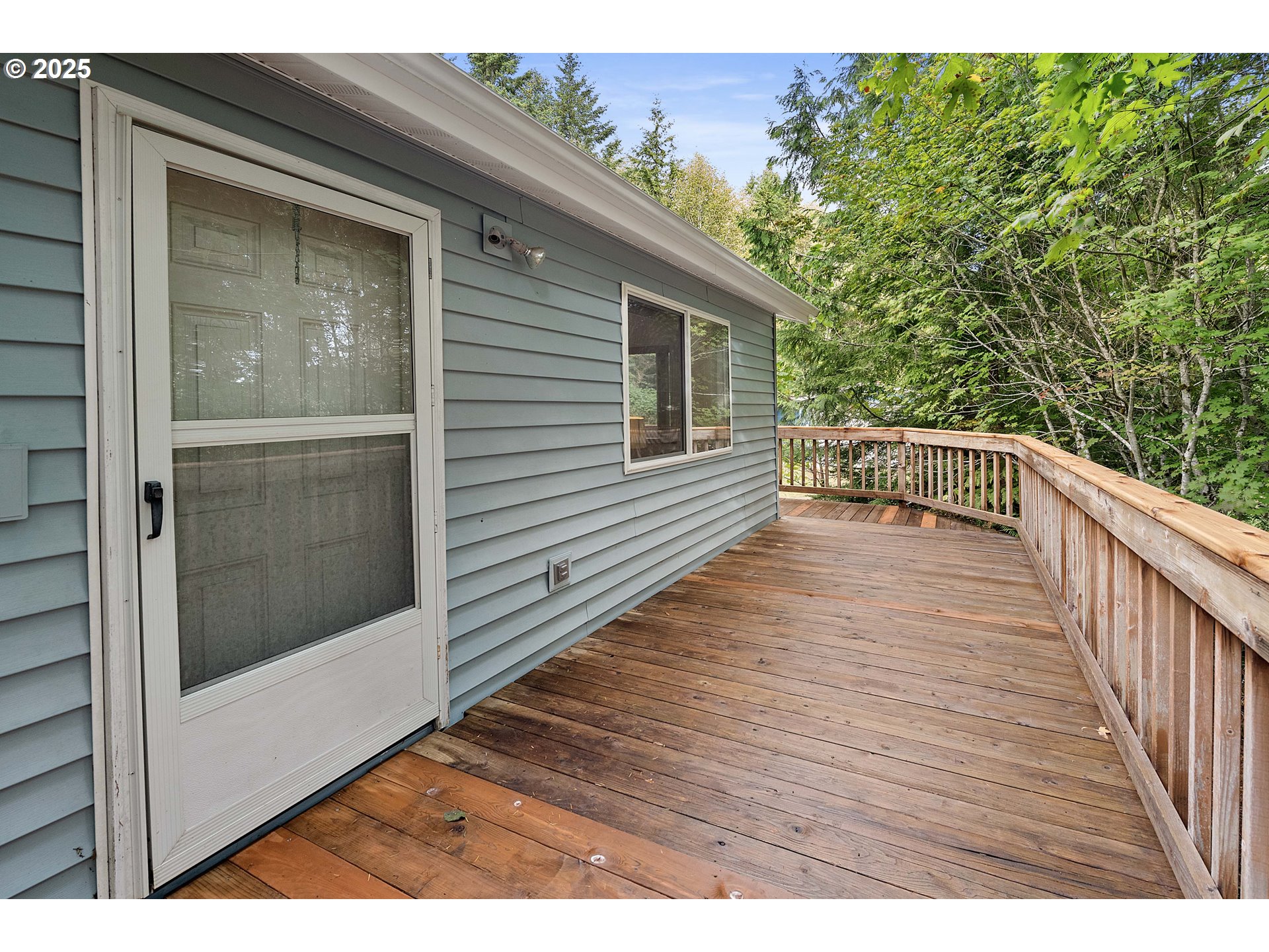 89022 Welch Road Astoria, OR 97103 - Photo 5 of 42 a view interior of house with wooden floor