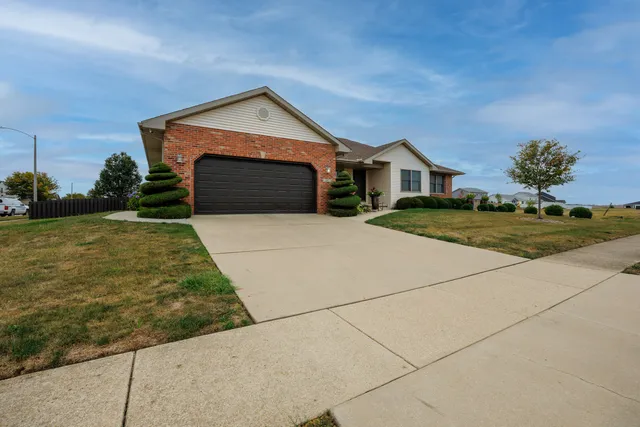 $429,900 | 2297 Corrigan Way, Normal, IL 61761