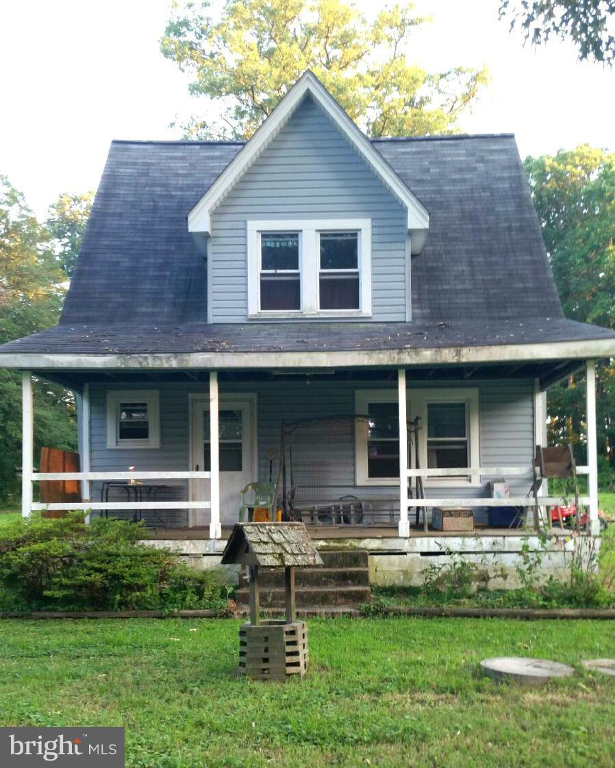 Exterior (Front)