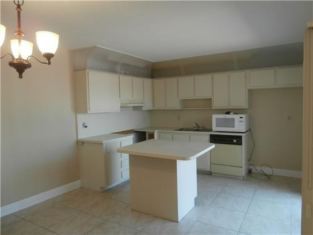 22228 Boca Rancho Drive, Unit C Boca Raton, FL 33428 - Photo 6 of 12 Exterior Front