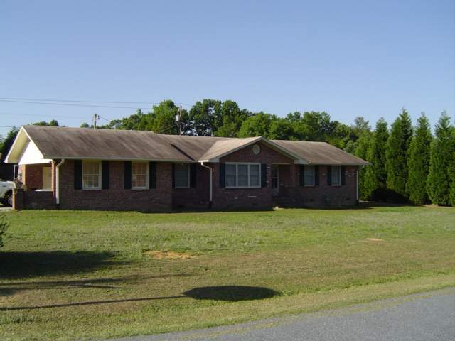 200 Woodfield Road Belton, SC 29627 - Photo 1 of 8