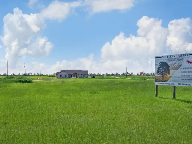 a view of a house with a swimming pool