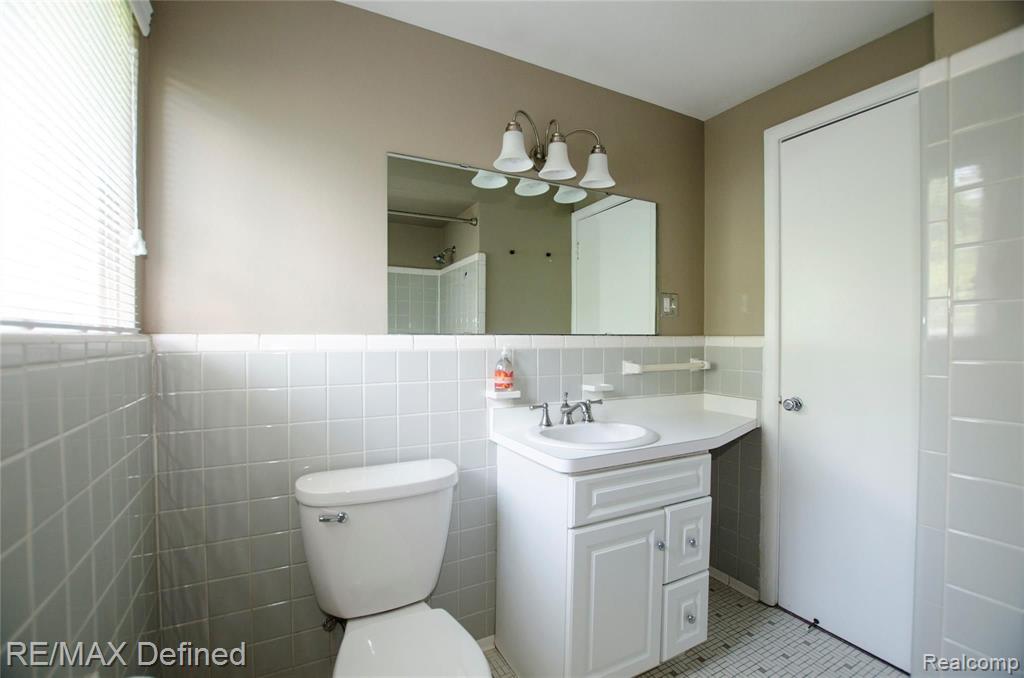 569 East 14 Mile Road Birmingham, MI 48009 - Photo 14 of 28