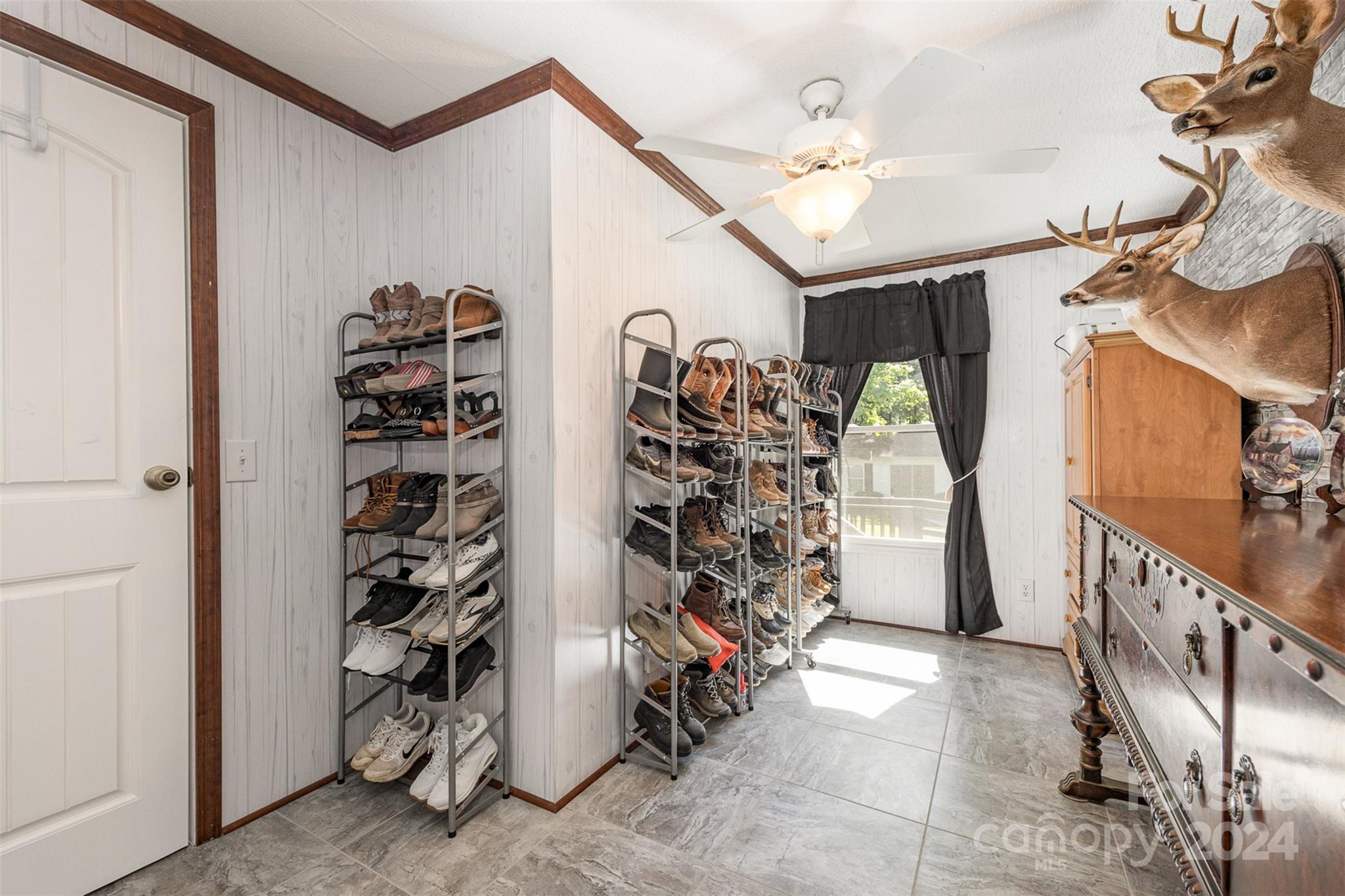 417 Old Tulip Farm Road Salisbury, NC 28147 - Photo 20 of 35 a view of a livingroom with closet