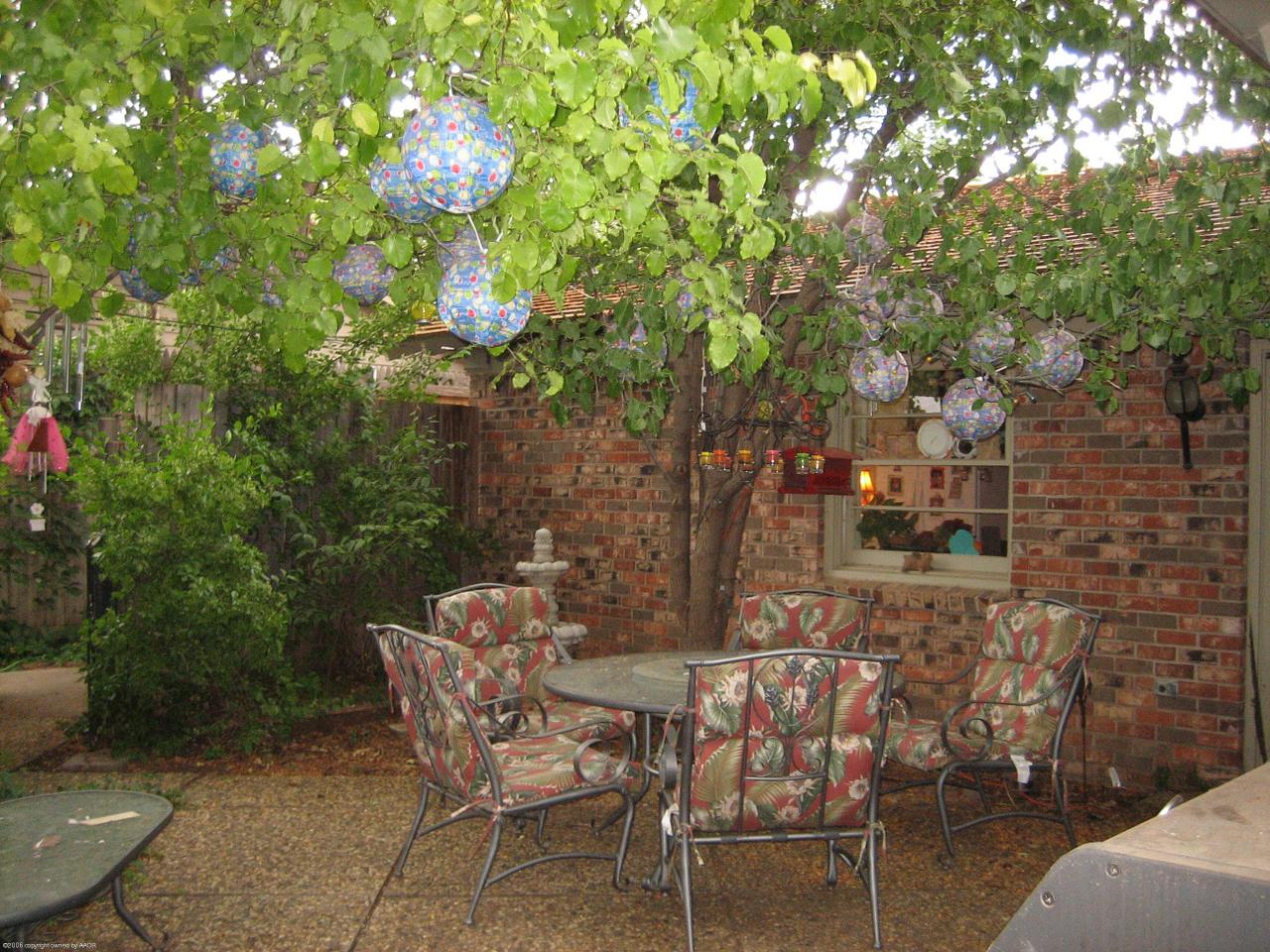 5315 Alvarado Road Amarillo, TX 79106 - Photo 9 of 22 Back Porch