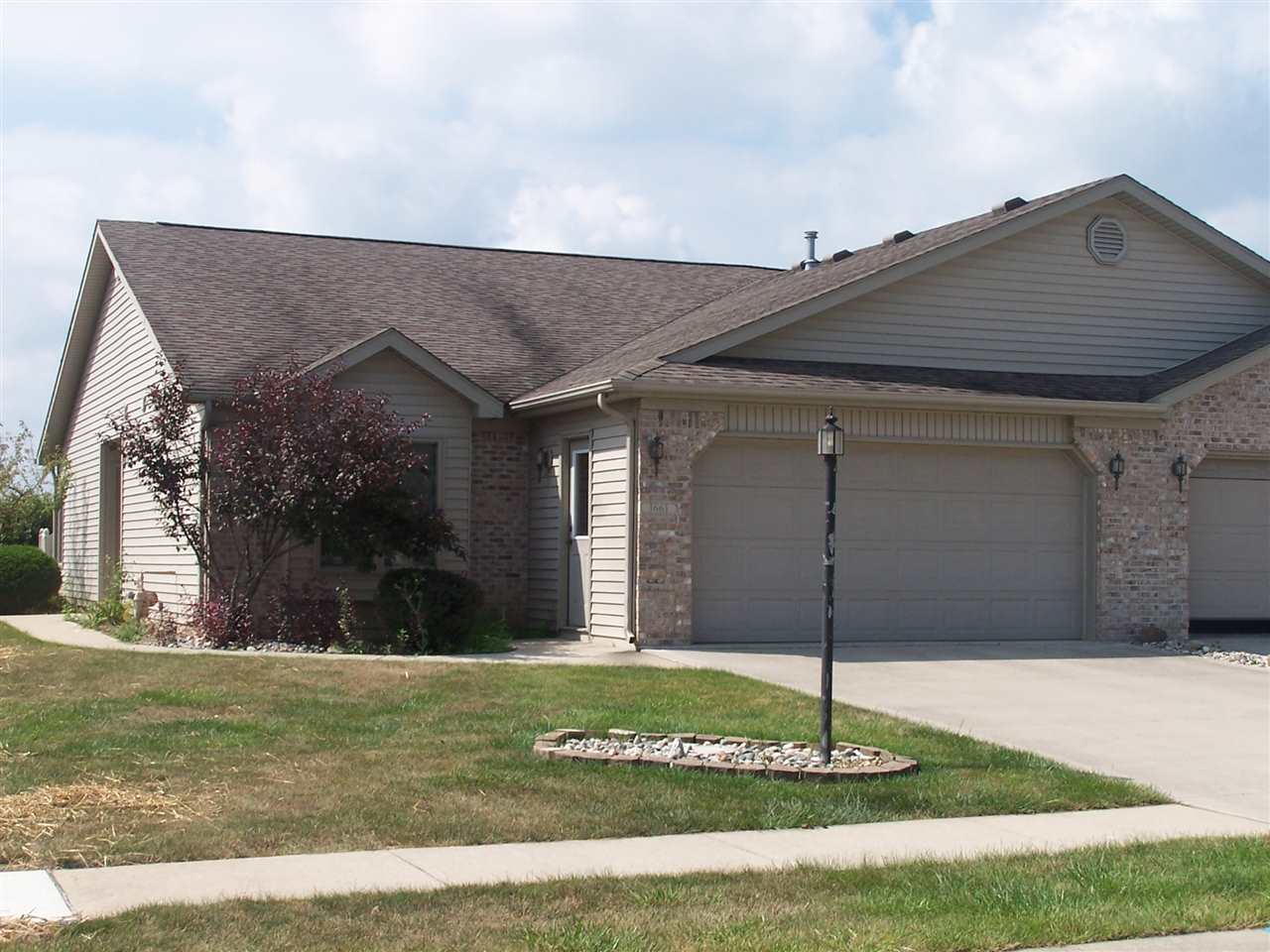 1661 Fairway Drive Decatur, IN 46733 - Photo 1 of 11