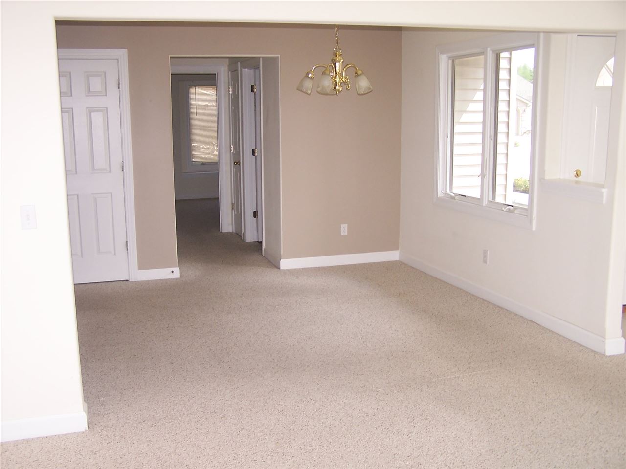 1661 Fairway Drive Decatur, IN 46733 - Photo 3 of 11