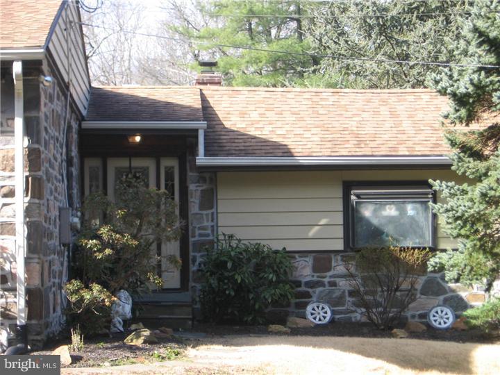 1048 Sproul Road Bryn Mawr, PA 19010 - Photo 2 of 25 Gallery Image 2