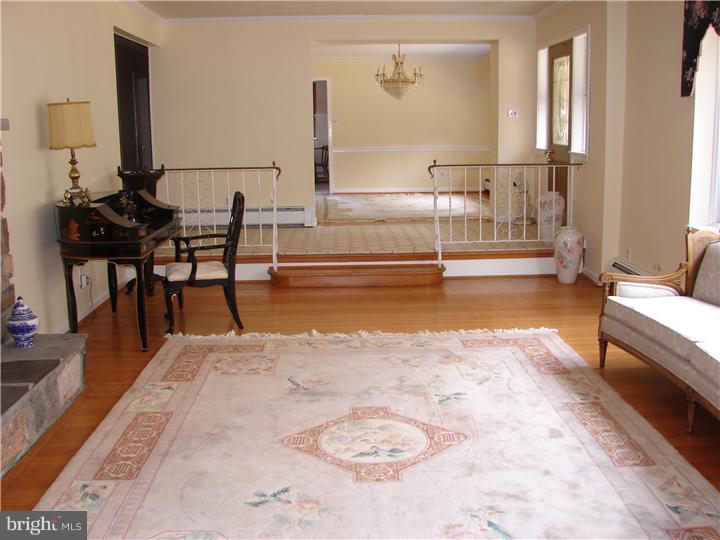 1048 Sproul Road Bryn Mawr, PA 19010 - Photo 7 of 25 Gallery Image 7