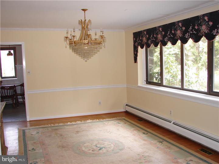 1048 Sproul Road Bryn Mawr, PA 19010 - Photo 9 of 25 Gallery Image 9