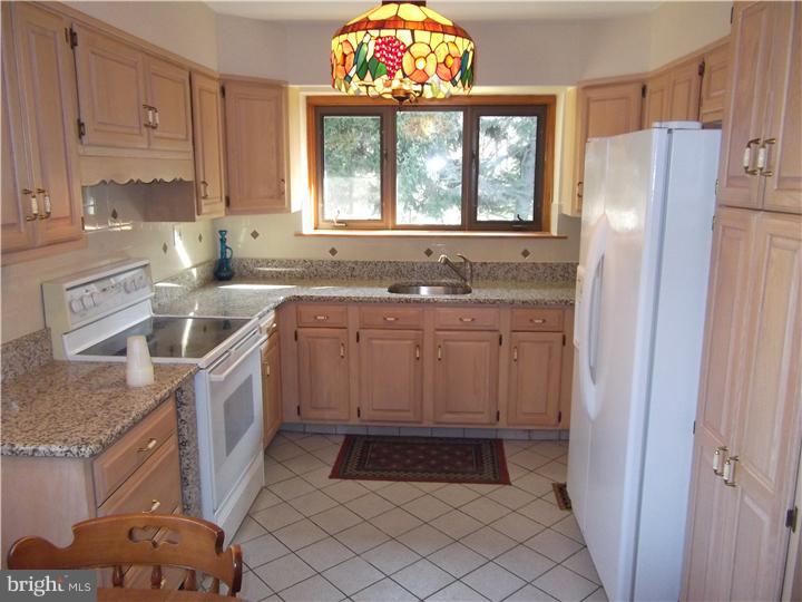 1048 Sproul Road Bryn Mawr, PA 19010 - Photo 10 of 25 Gallery Image 10