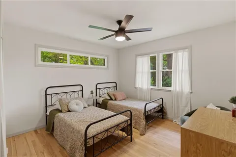 $439,000 | 927 West 20th Terrace, Lawrence, KS 66046