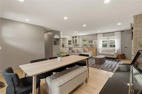 $439,000 | 927 West 20th Terrace, Lawrence, KS 66046