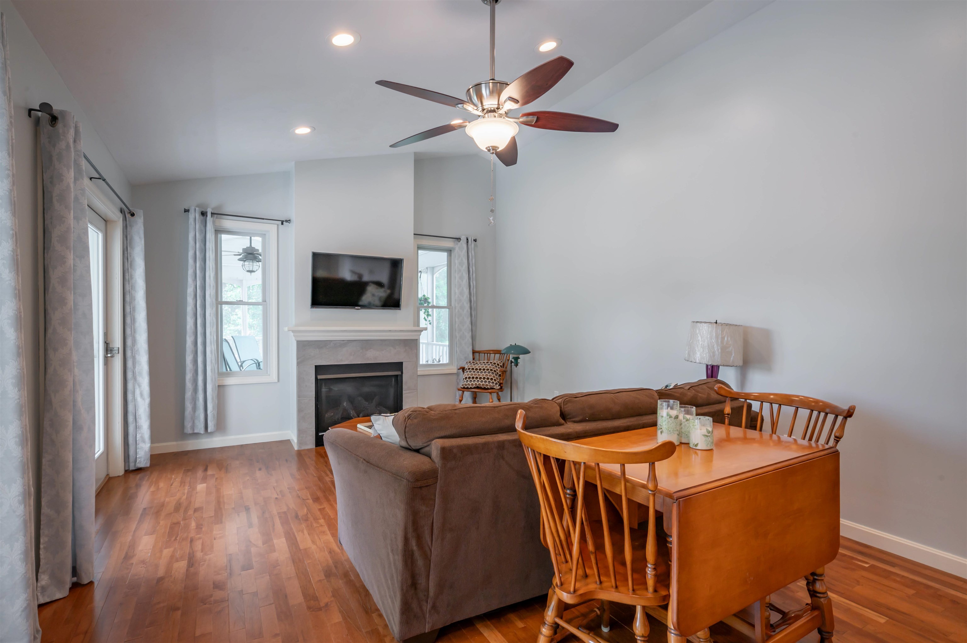 7 Longview Circle Pelham, NH 03076 - Photo 24 of 39