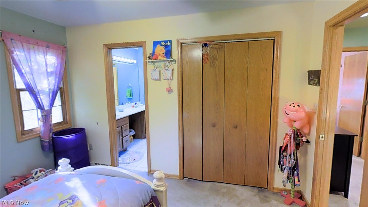 2406 Hunters Ridge Youngstown, OH 44512 - Photo 32 of 34 Gallery Image 32