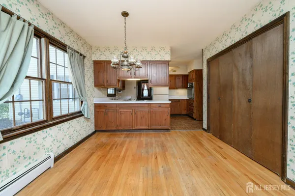 $750,000 | 105 Morning Glory Road, Warren, NJ 07059
