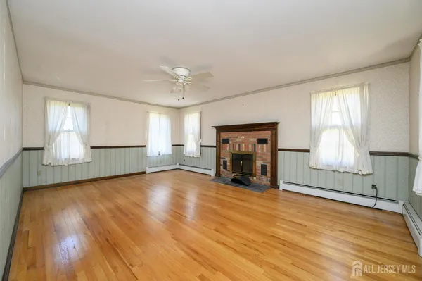 $750,000 | 105 Morning Glory Road, Warren, NJ 07059
