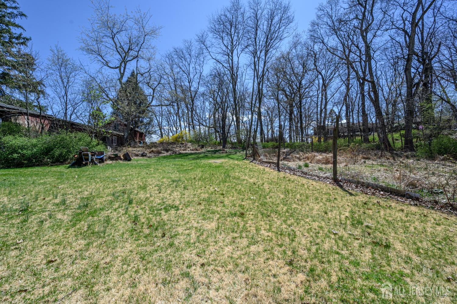 105 Morning Glory Road Warren, NJ 07059 - Photo 35 of 45