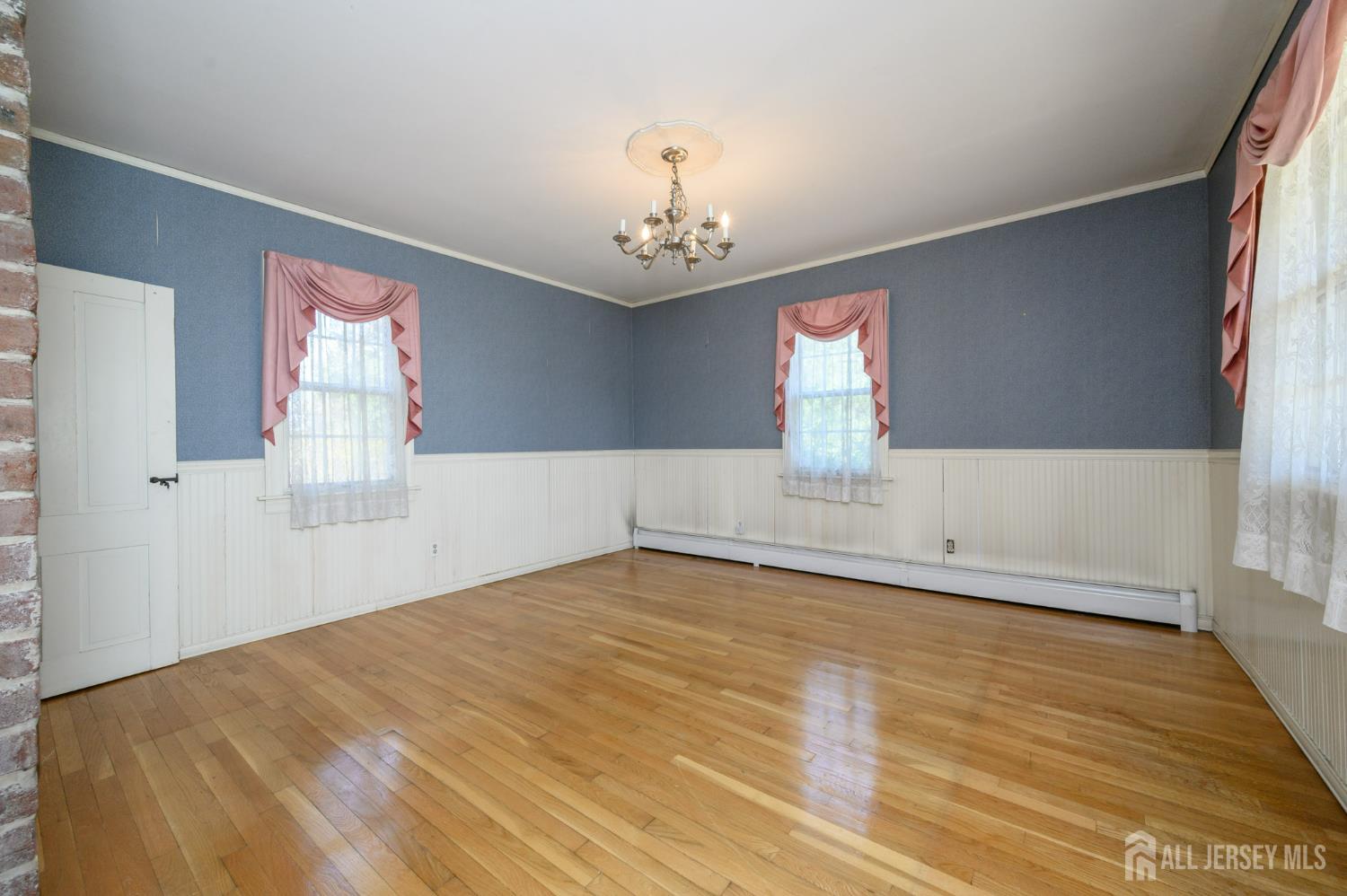 105 Morning Glory Road Warren, NJ 07059 - Photo 4 of 45