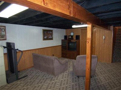 1406 Springdale Drive Clinton, IA 52732 - Photo 11 of 20 Gallery Image 11