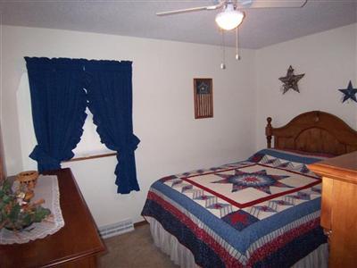 1406 Springdale Drive Clinton, IA 52732 - Photo 12 of 20 Gallery Image 12