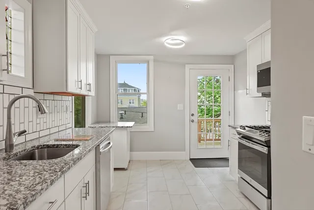 $669,000 | 7 Waumbeck Street, Unit 2, Boston, MA 02121