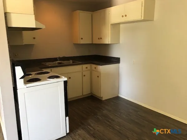 $1,150 | 310 Brackenridge Lane, Unit 1, Seguin, TX 78155