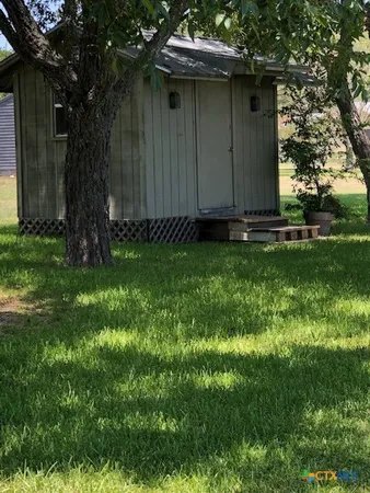 $1,150 | 310 Brackenridge Lane, Unit 1, Seguin, TX 78155