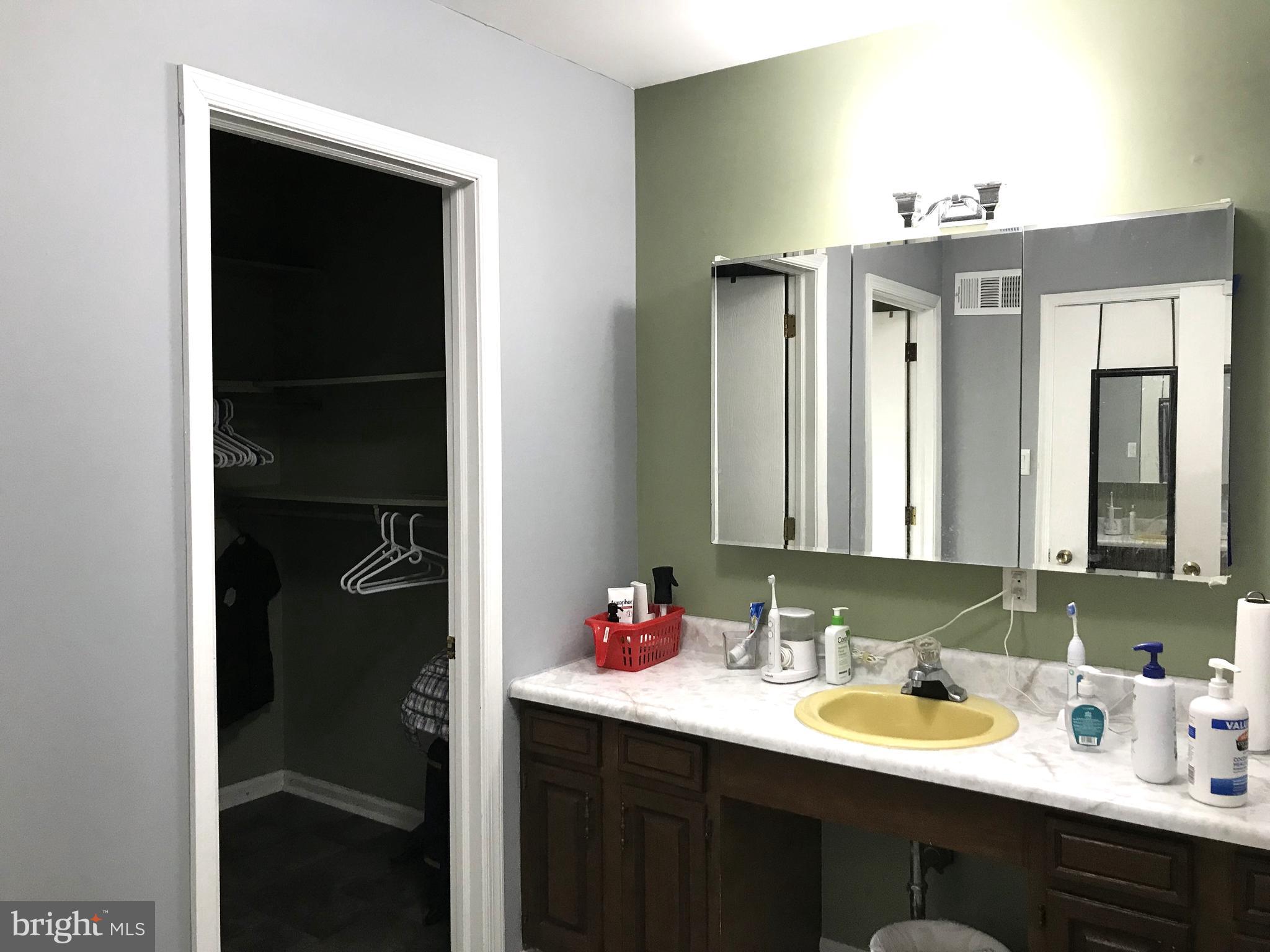 211 New Castle Drive Reading, PA 19607 - Photo 27 of 63 Gallery Image 27