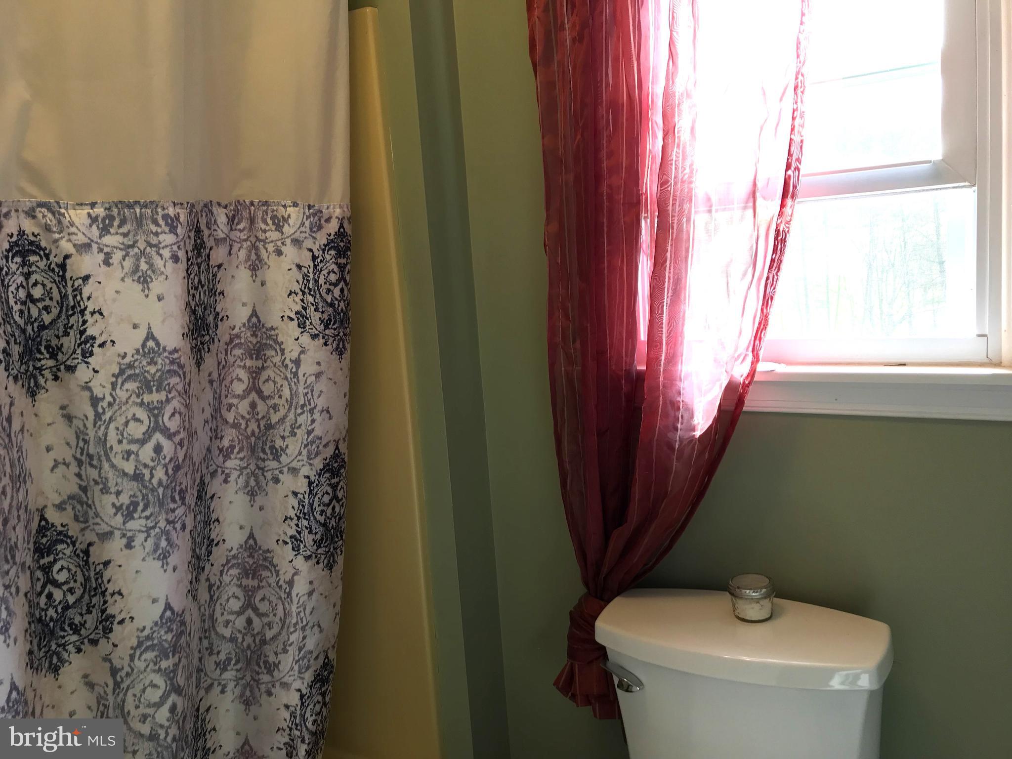 211 New Castle Drive Reading, PA 19607 - Photo 29 of 63 Gallery Image 29