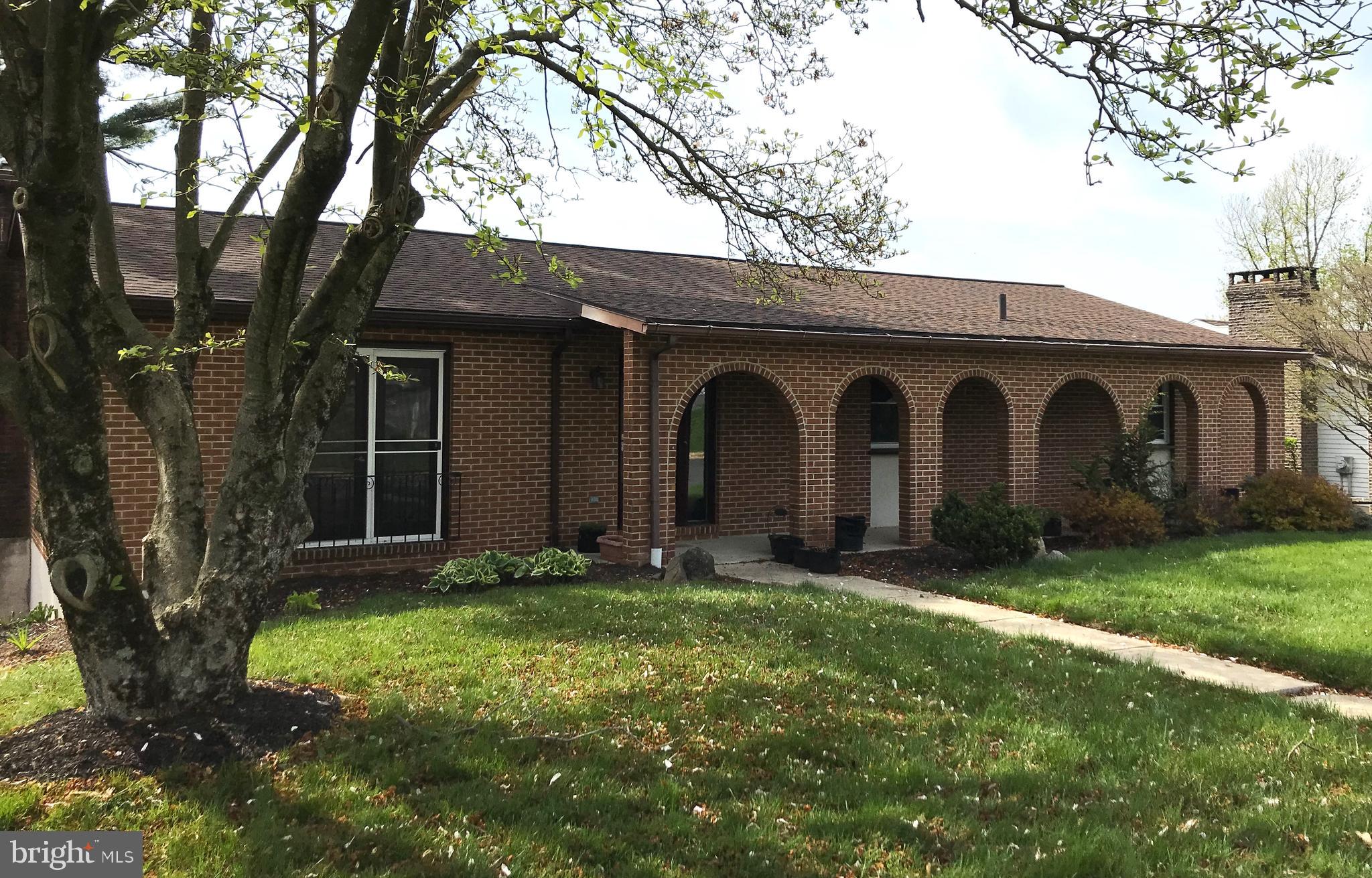 211 New Castle Drive Reading, PA 19607 - Photo 3 of 63 Gallery Image 3