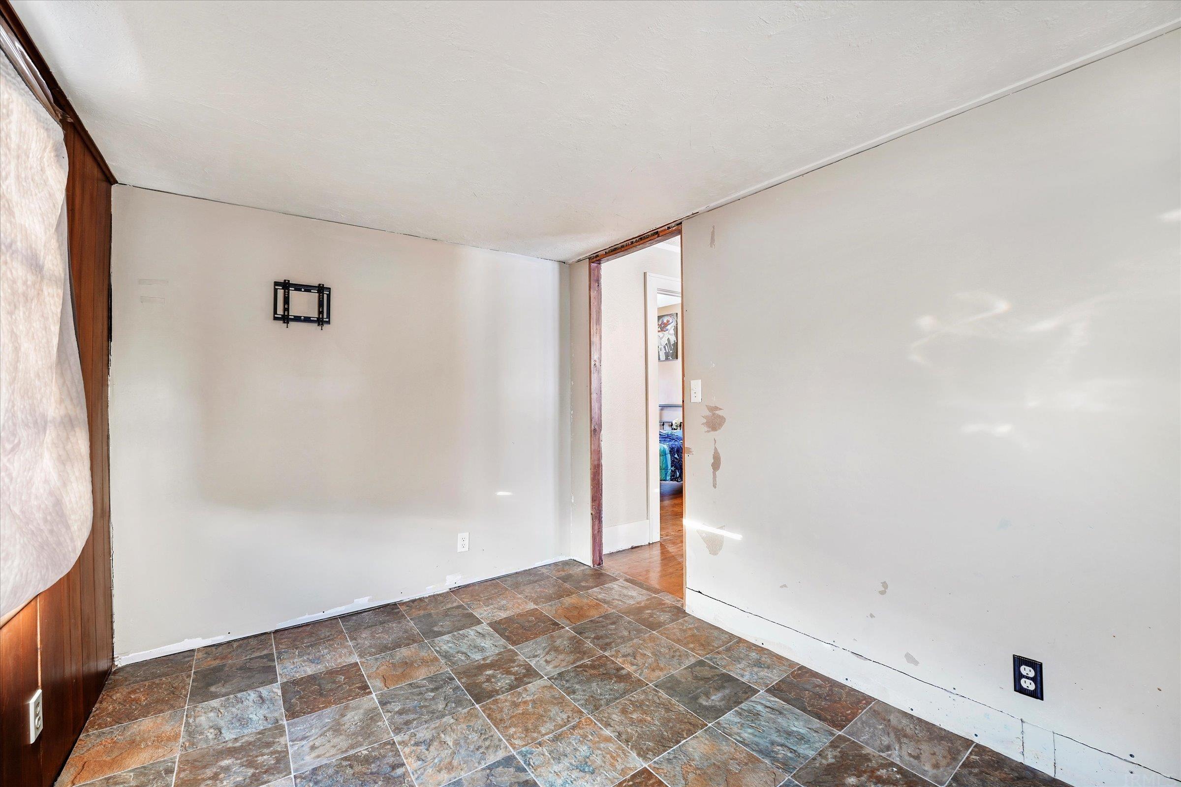 56586 Ash Road Elkhart, IN 46516 - Photo 12 of 16 Gallery Image 12