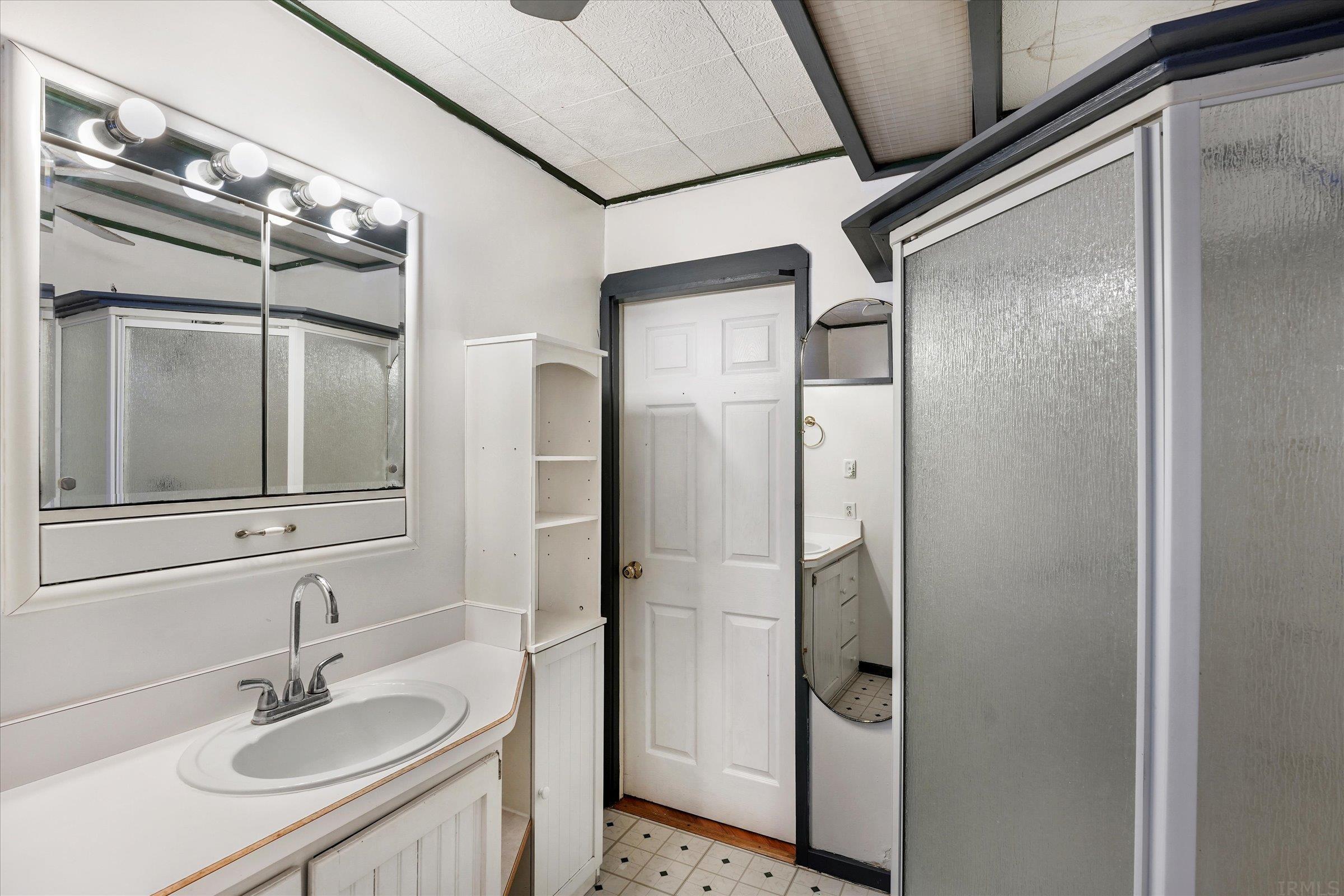 56586 Ash Road Elkhart, IN 46516 - Photo 8 of 16 Gallery Image 8